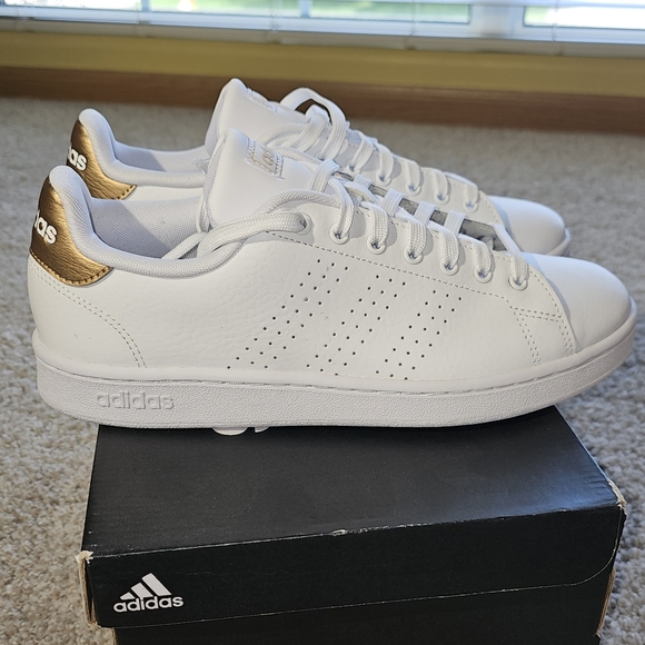 Adidas Advantage - Picture 3 of 5